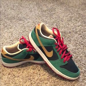 NIKE SB Dunk Low Premium Marvin the Martian